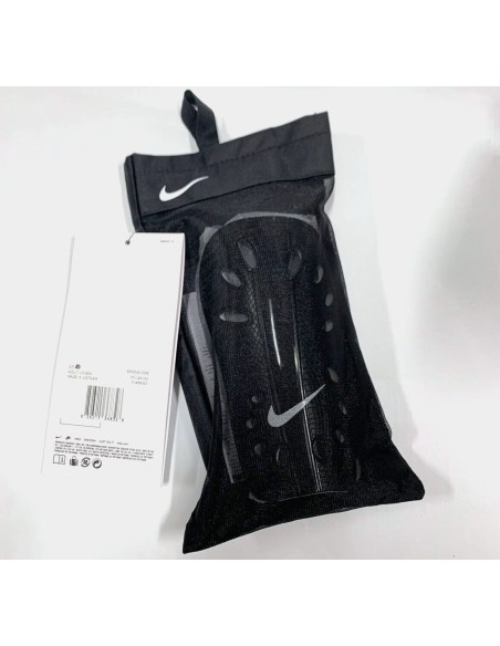 CANILLERA NIKE J GUARD NEG SP0040 009